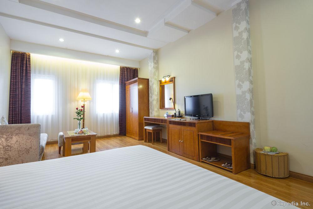 Silverland Bến Thành Khách sạn
